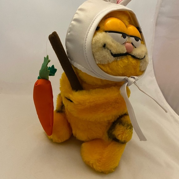 Vintage Garfield Easter Bunny Rabbit Ears Fishing Pole Dangling Carrot Dakin - Picture 2 of 15